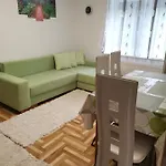 Lili 아파트 하르카니