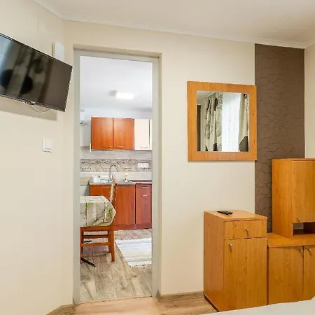 Apartment Lili Harkany